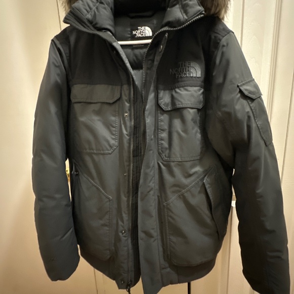 The North Face McMurdo Bomber Jacket‎ - Picture 4 of 4